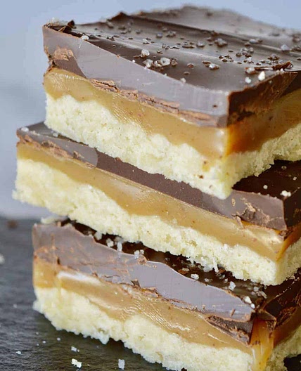 Salted Caramel Chocolate Shortbread Bars