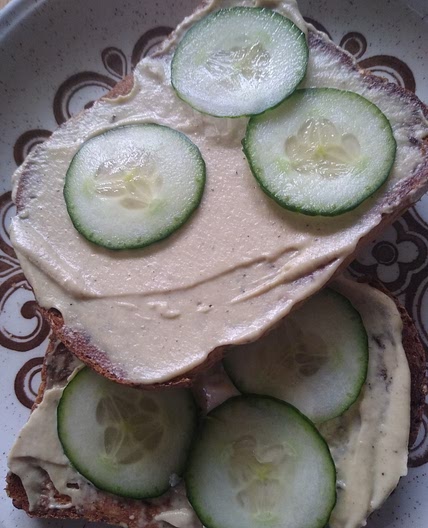 Peppery Cashew Cheeze