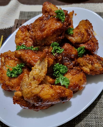 Sriracha Chicken Wings
