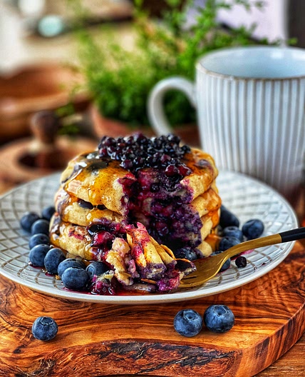 Weight Loss Friendly Blueberry Pancakes | Plantiful Kiki