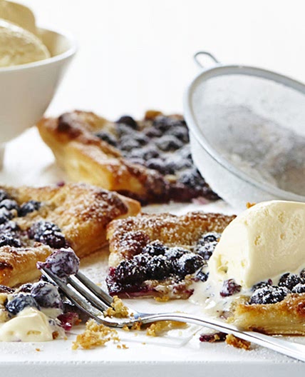 Blueberry almond tart