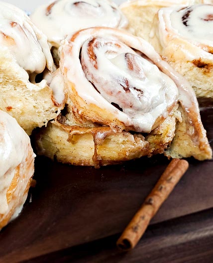 Soft Buttery Cinnamon Rolls