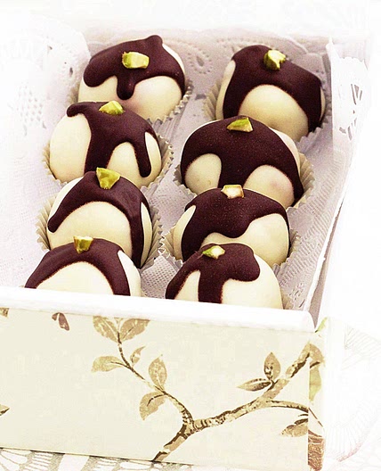 Turkish delight & pistachio truffles