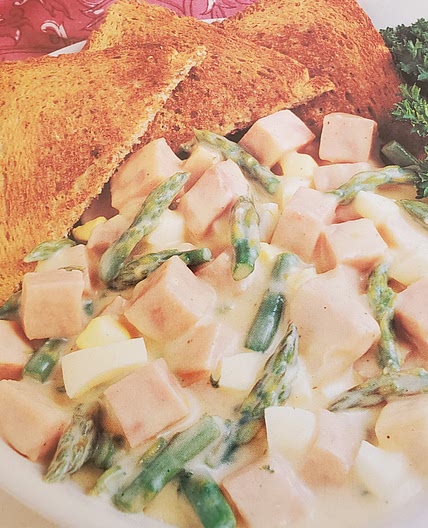 Creamed Ham and Asparagus