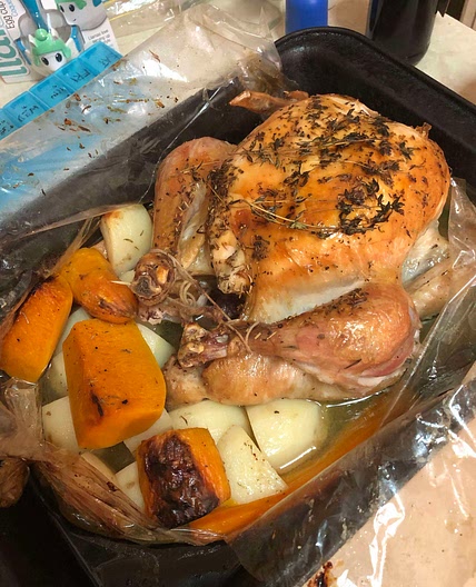 Roast chicken & thyme in an oven bag