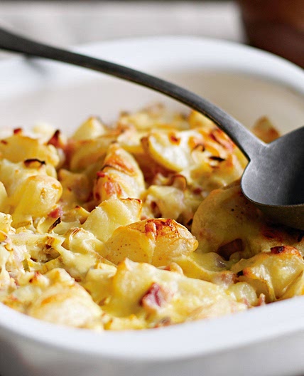 Potato, bacon and leek gratin