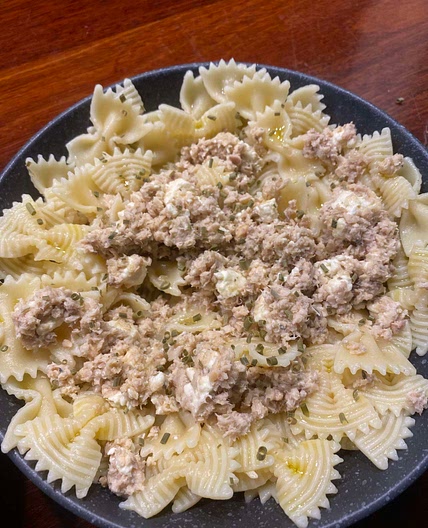 Salmon and feta pasta