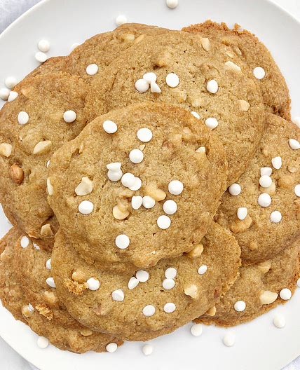Vegan White Chocolate Macadamia Nut Cookies