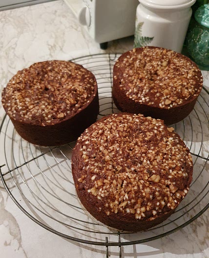 Banana, Date & Walnut Cakes (Vegan)