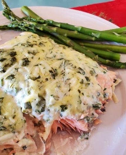 Saumon au parmesan et aux épinards 