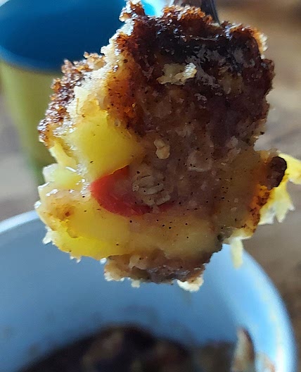 Apple crumble in a mug