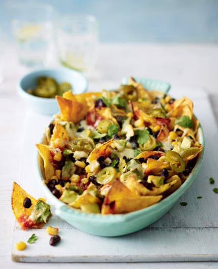 Easy avocado & black bean nachos