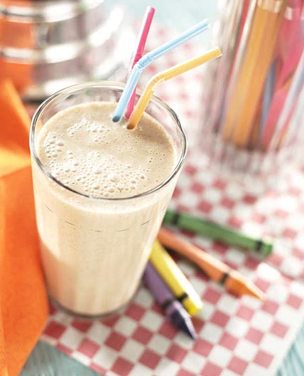 Almond Butter and Jelly Smoothie with Almond Milk
