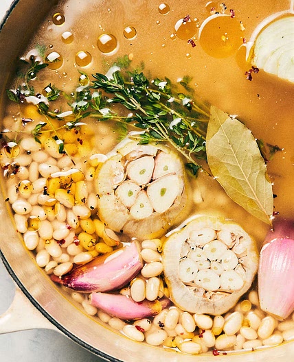 Brothy Oven Baked White Beans