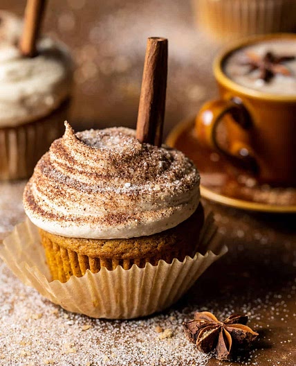 Vanilla Chai Pumpkin Latte Cupcakes with Cinnamon Brown Sugar Frosting
