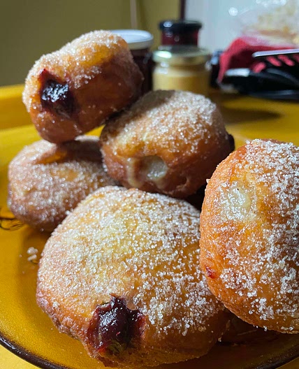 Brioche (doughnuts, buns, loaves)
