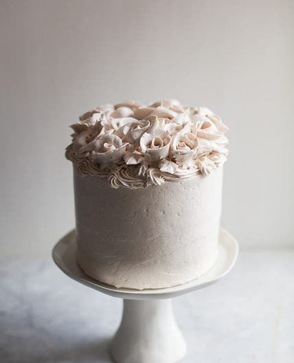 Cajeta Cake with Cinnamon Buttercream