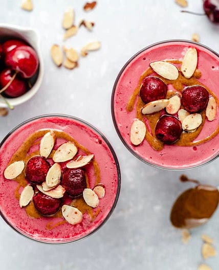 Almond-Cherry Smoothie
