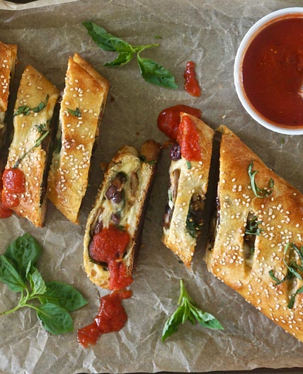 Easy Vegetarian Stromboli Recipe