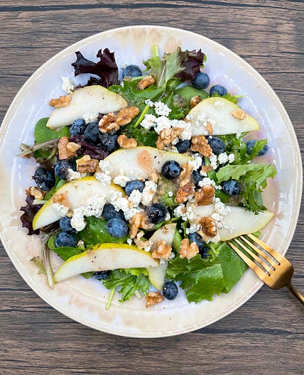 Pear Blueberries Salad