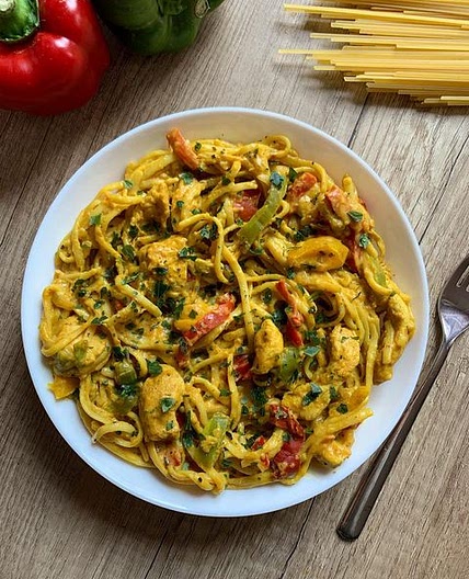 One-Pot-Pasta im India-Chicken-Style