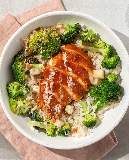 Gochujang-Glazed Chicken Bowl with White Rice, Broccoli & Sweet Sesame Dressing