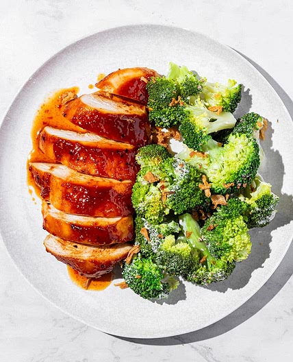 BBQ Chicken Breast with Slaw-Style Broccoli