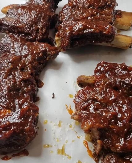 How to make slow cooker barbequed beef ribs - Life with Susan