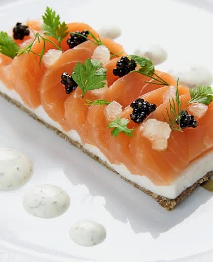 La Tartine de Saumon Fumé, Écume de Lait au Raifort
