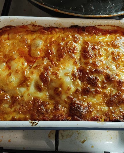 Zapečené těstoviny s tuňákem a kukuřicí