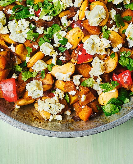 Smoky bean, pepper & squash hash