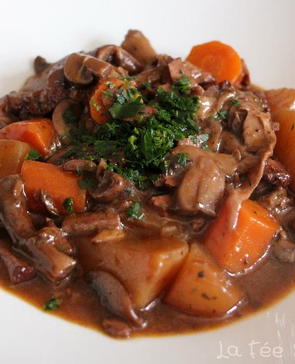 Champignons à la bourguignonne