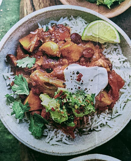 Slow-cooked sweet potato, mixed bean & jackfruit chilli
