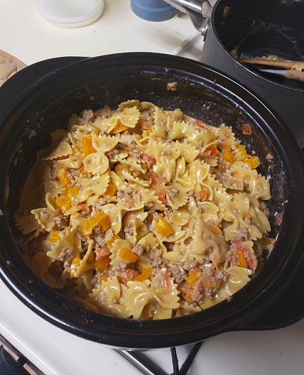 Cheesy Jerk Pasta