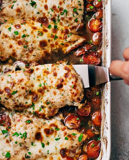 Garlic Butter Tomato Baked Chicken with Mozzarella