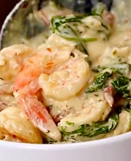 Pan-Fried Shrimps with Lemon Creamy Sauce