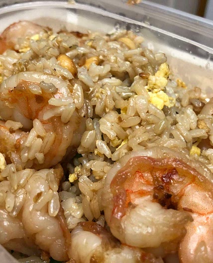 Quick fried brown rice with shrimp and snap