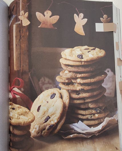 Giant Macadamia, White Chocolate & Cranberry Cookies