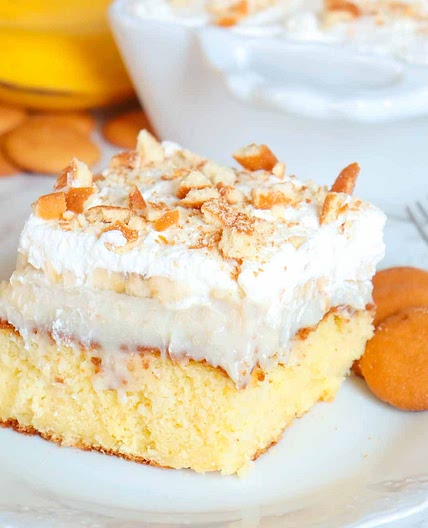 Banana Cream Pie Poke Cake