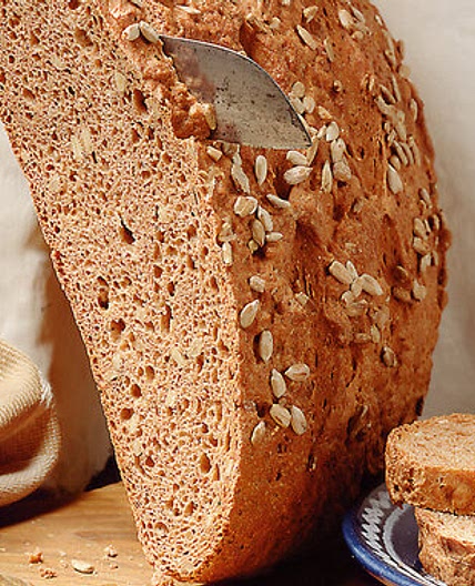 Dinkel-Sonnenblumen-Brot