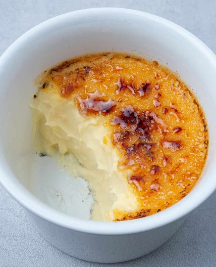 Easy Homemade Crème brûlée dessert