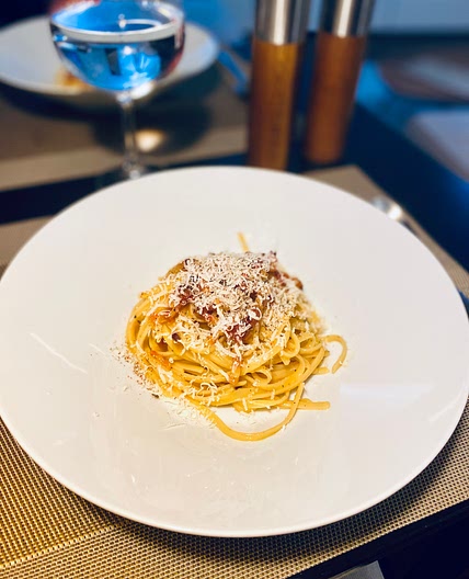 Real Spaghetti Carbonara by Antonio Carluccio