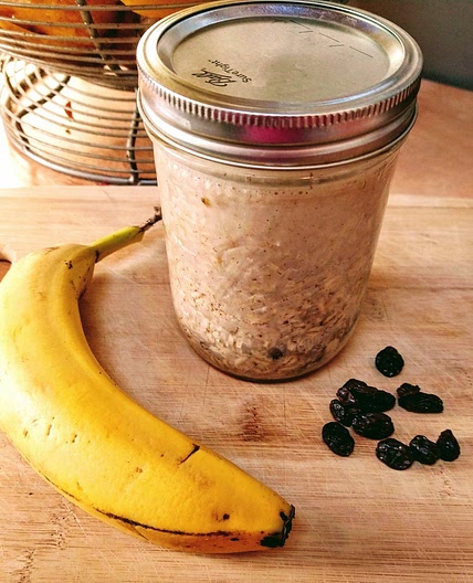 Spiced Banana Raisin Overnight Oats