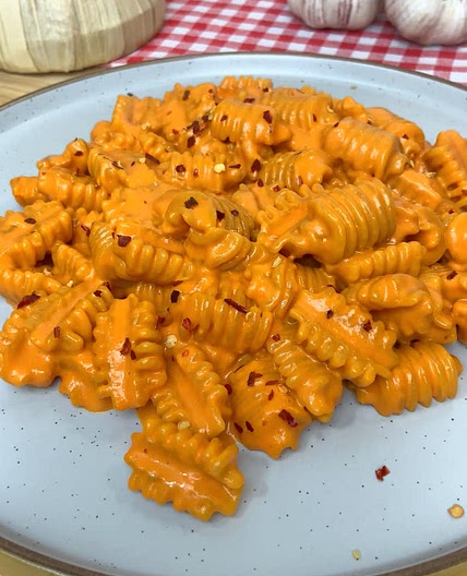 SPICY RADIATORI PASTA