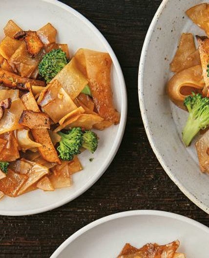 How To Make The Best (& We Mean Best) Plant-Based Thai Noodles