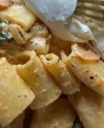 Sun-Dried Tomato and Lemon Pasta