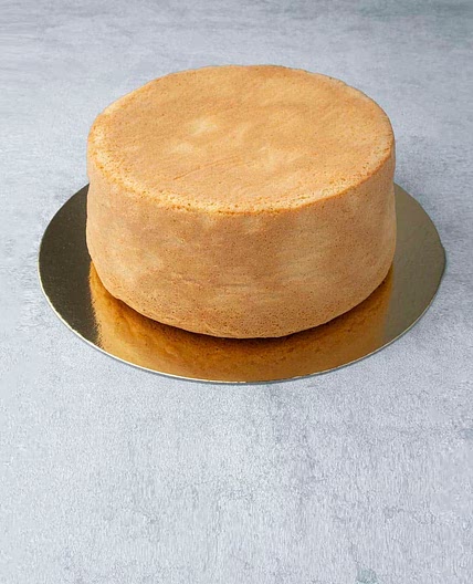 Tall & Moist Sponge cake