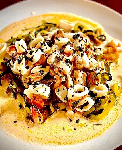 FRUTTI DI MARE (SEAFOOD ZOODLE LINGUINE)