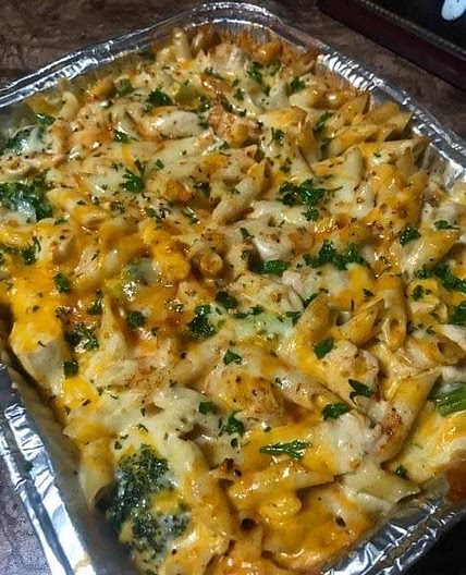 Cajun chicken Alfredo with broccoli 