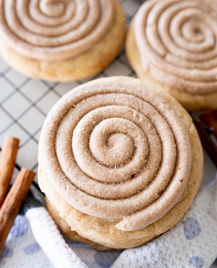 Crumbl Churro Cookie Copycat